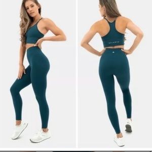 Balance athletica-quarts collection leggings S